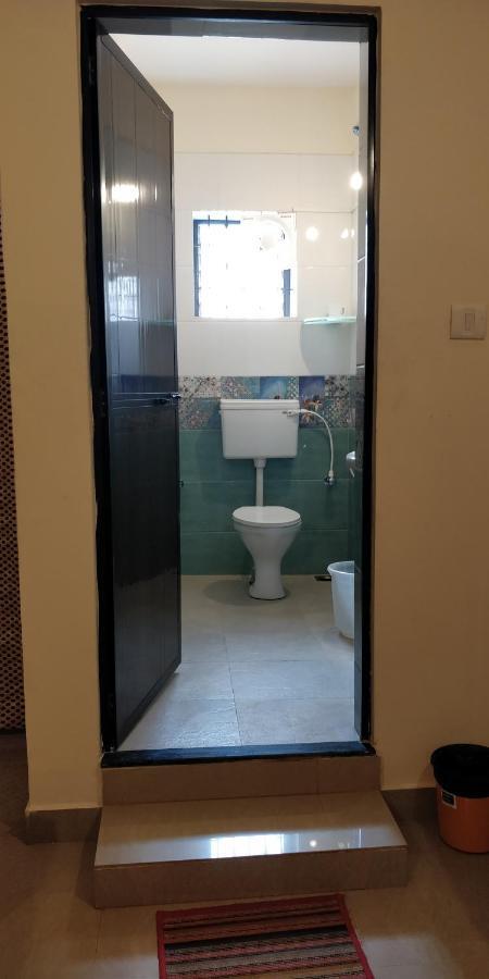 קלנגוטה Dom'S Inn מראה חיצוני תמונה