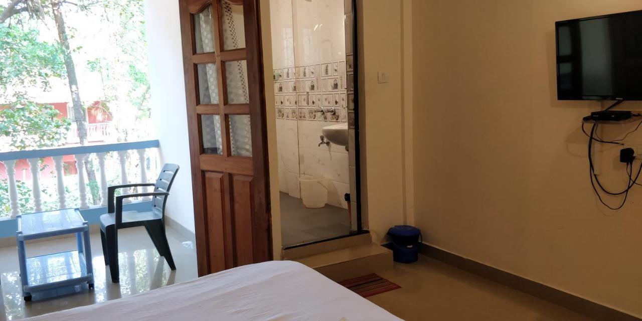 קלנגוטה Dom'S Inn מראה חיצוני תמונה