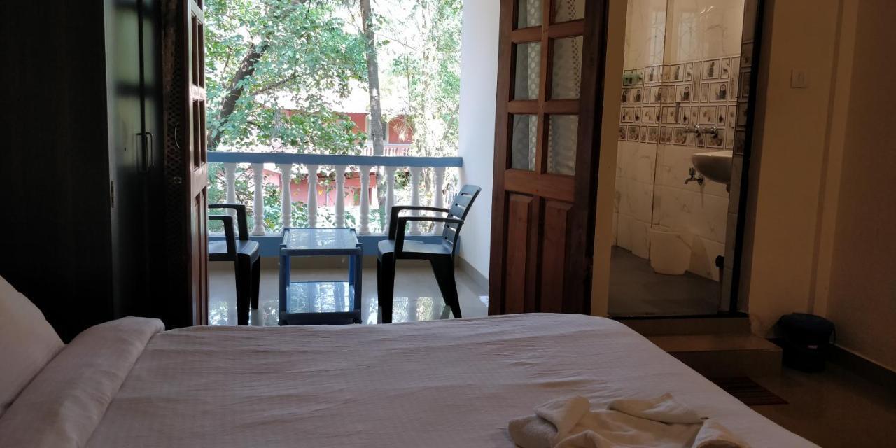 קלנגוטה Dom'S Inn מראה חיצוני תמונה