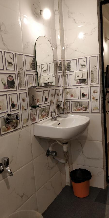 קלנגוטה Dom'S Inn מראה חיצוני תמונה